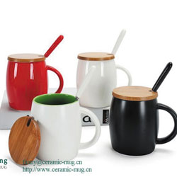 Fine Porcelain Ceramic Mugs With Wood Cover