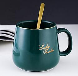 Luxury 400ml glossy green gold rim bulk cheap ceramic mugs / coffee mug for gift 