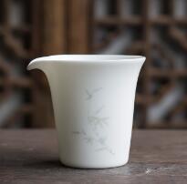 Jingdezhen ceramic hand painted bamboo leaf justice cup