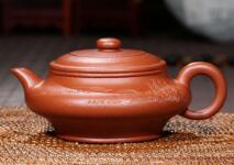 Pure handmade red clay flat red clay pot