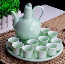 12 sets of Longquan celadon wine bottles are supplied in the set