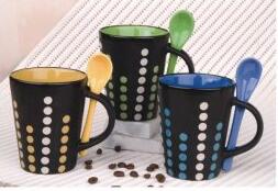 11 oz Ceramic coffee cup with spoon